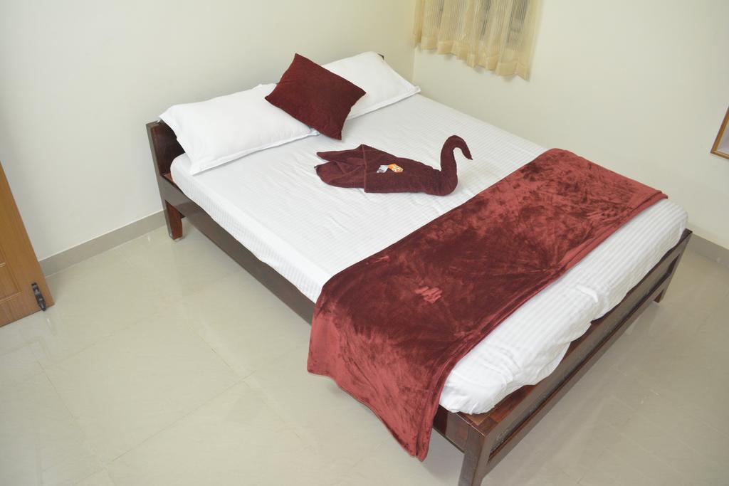 Jp Nivaas Guest House Mayiladuthurai Bagian luar foto