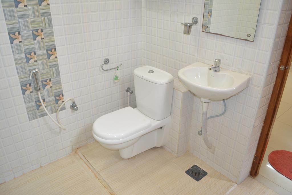 Jp Nivaas Guest House Mayiladuthurai Bagian luar foto