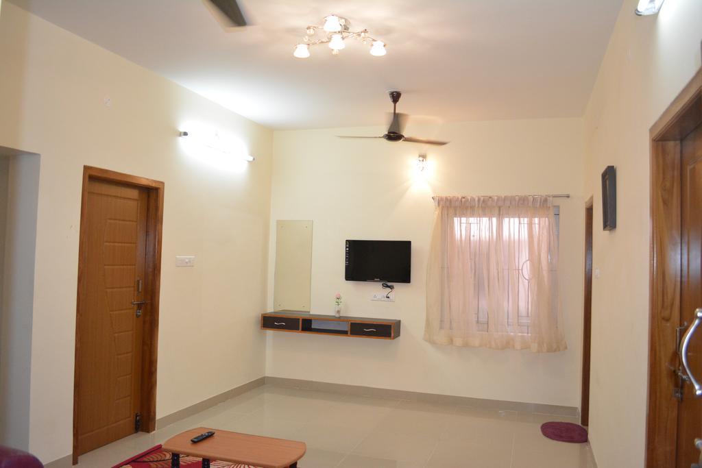 Jp Nivaas Guest House Mayiladuthurai Bagian luar foto